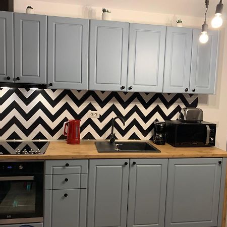 Best Apartment Scheia ซูชาวา ภายนอก รูปภาพ