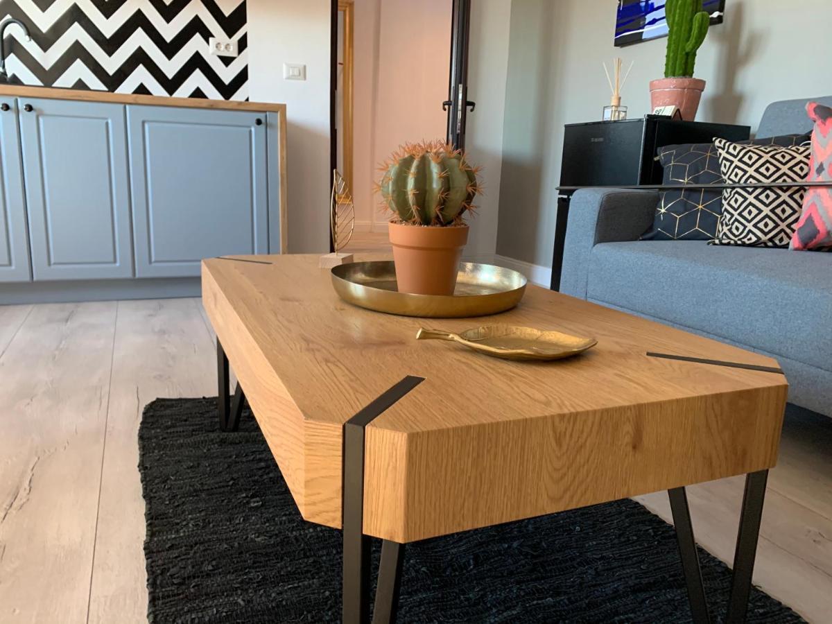 Best Apartment Scheia ซูชาวา ภายนอก รูปภาพ